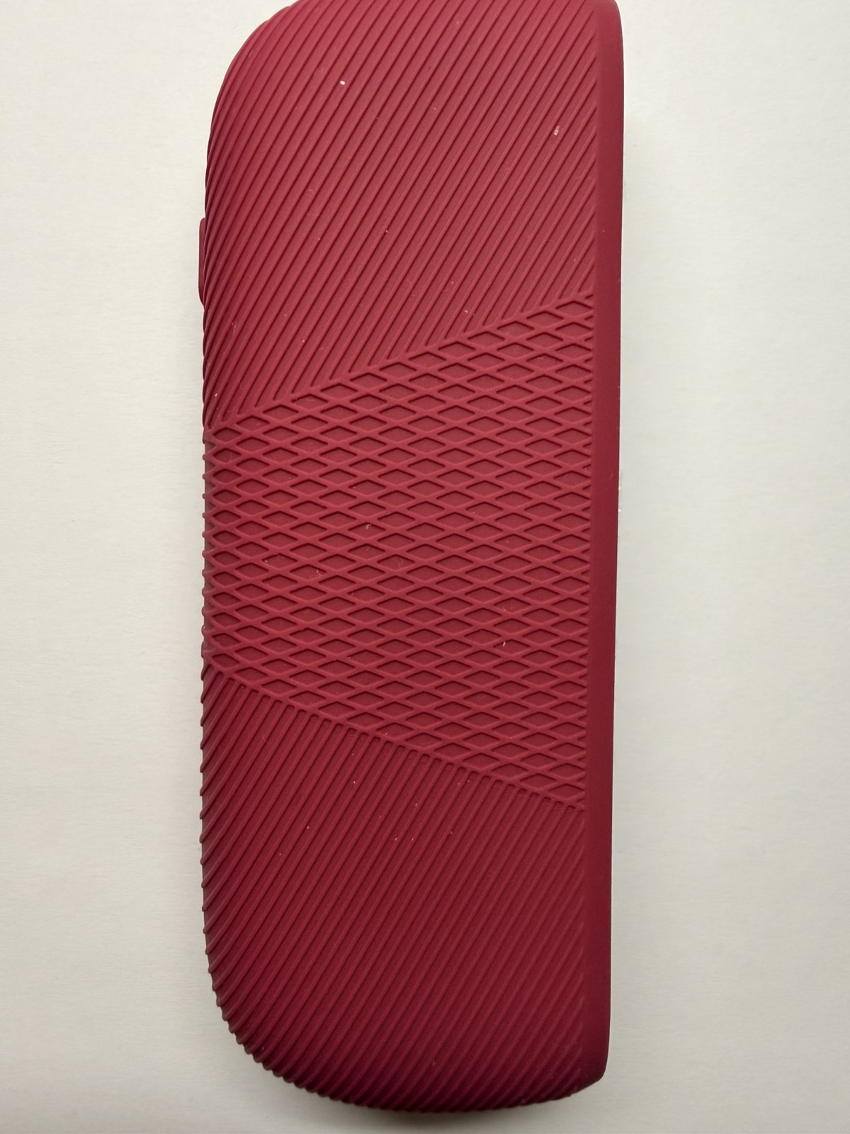 Silicone case dark red compatible with Iqos iluma